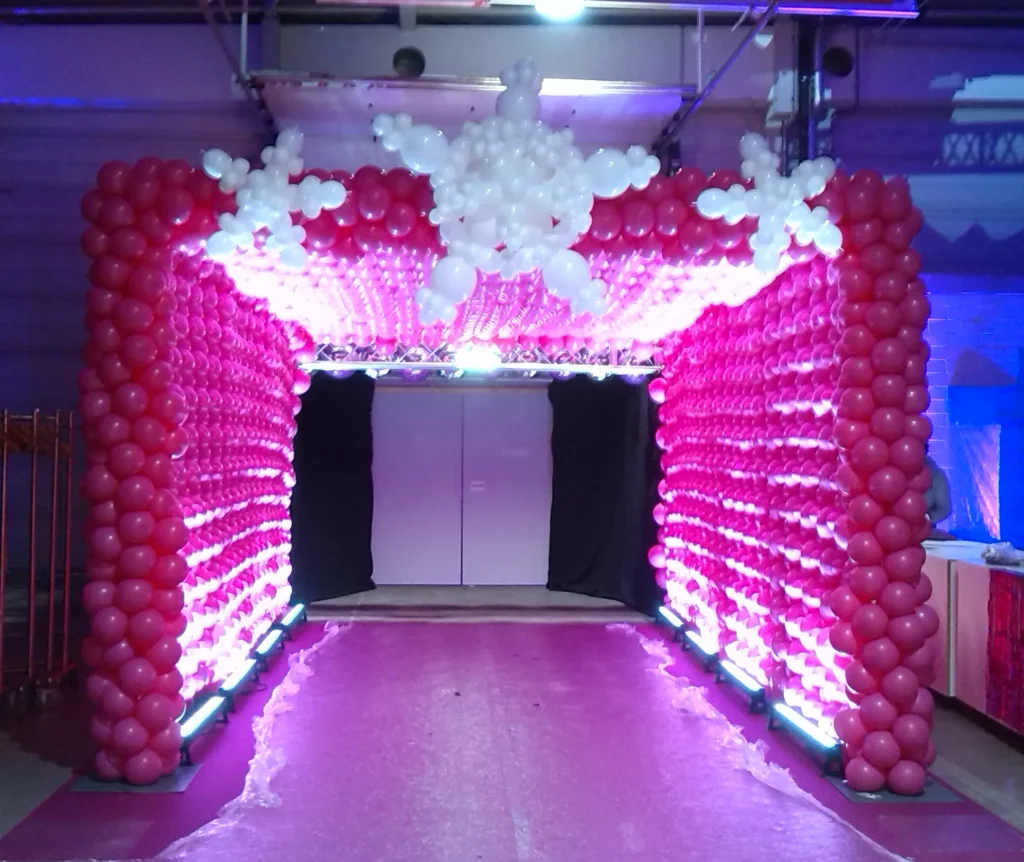 Eingangs Tunnel aus Ballons
