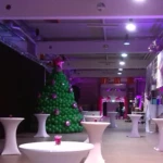 Tannenbaum aus Ballons, 5 m großer Tannenbaum aus Latex- und Folien-Luftballons. Tannenbaum und Torbogen aus Ballons